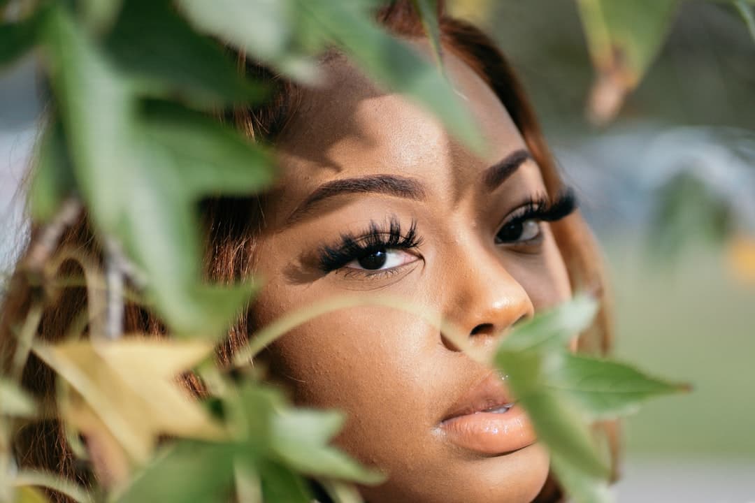 Hybrid Lash Extensions: Everything You Need to Know